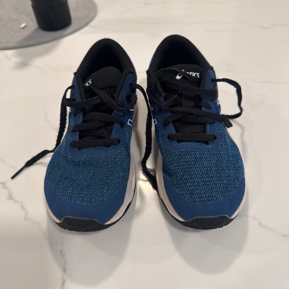 Kids ASICS GT-1000 Size 3.5 - Picture 3 of 4